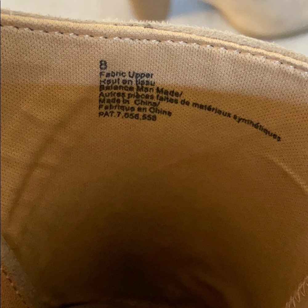 Express tan booties - Picture 4 of 7